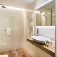 Twin Room with Parking Included