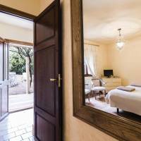 Inter Connected Rooms with Terrace - Spa Access