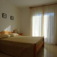 Two-Bedroom Apartment (6 Adults)