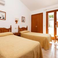 One-Bedroom Apartment (2 Adults + 1 Child)