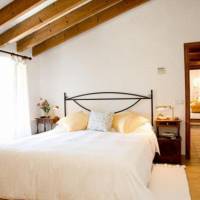 Two-Bedroom Apartment (4-5 Adults)