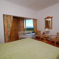 Standard Twin Room with Sea View