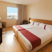 Double or Twin Room (3 Adults)	