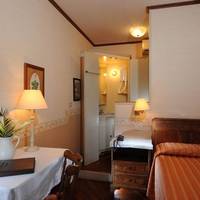 Single Room with Private External Bathroom