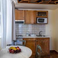 Apartment (3 Adults)