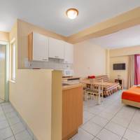 Superior One-Bedroom Apartment