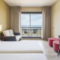 Double or Twin Room with Sea View