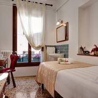 Single Room with Shared Bathroom
