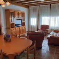 Three-Bedroom Superior Apartment (6 Adults)