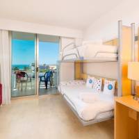 Junior Suite (2 Adults + 2 Children)