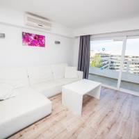 One Bedroom Apartment with Sea View (3 Adults + 1 Child)