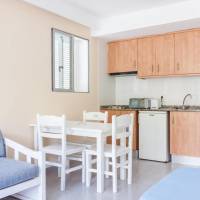 Studio (2 Adults)