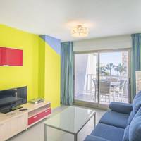 One-Bedroom Apartment HM