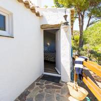 Bungalow with Garden View