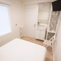 Single Room with Shared Bathroom