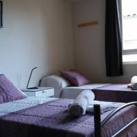 Triple Room with Shared Bathroom
