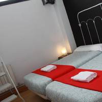 Standard Single Room with Shared Bathroom