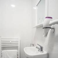Single Room with Private External Bathroom