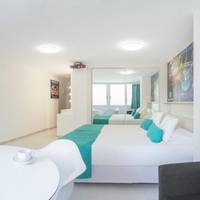 One-Bedroom Apartment (2 Adults)