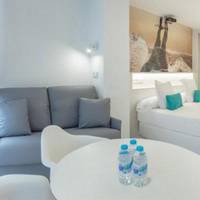 Deluxe Apartment (2 Adults)	