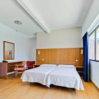 Double Room (1 Adult)