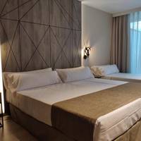 Superior Triple Room with City View