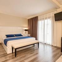 Junior Suite King Room (1 Adult)