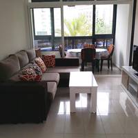 Apartment with Pool View 
