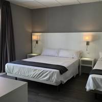 Double Room with Balcony (3 Adults)