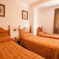 Triple Room with Private Bathroom