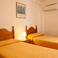 Standard Double Room with Shared Bathroom