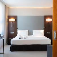 One-Bedroom Suite (2 Adults)