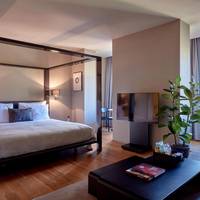 Suite with Garden View