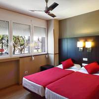 Twin Room with City View