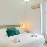 Triple Room with Balcony and Shared Bathroom