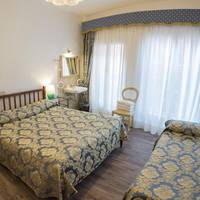 Triple Room with Shared Bathroom