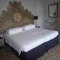 Double Room with Canal View and Private External Bathroom