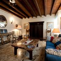 Two-Bedroom Apartment with Terrace - Split Level