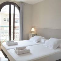 Apartment with Balcony with Sagrada Familia View