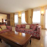 Bovolo Five-Bedroom apartment