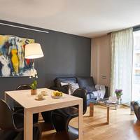 Two-Bedroom Apartment (4-6 Adults)