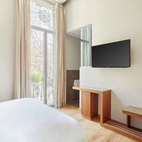 Queen Room with Balcony