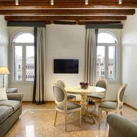 Superior Two-Bedroom Apartment - Annex