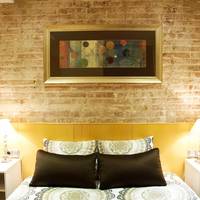 Deluxe Three-Bedroom Suite - Cathedral Square