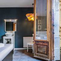 Superior Double Room with Balcony and Shared Bathroom