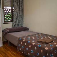 Single Room with Shared Bathroom