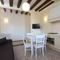 Two-Bedroom Apartment - Venice View
