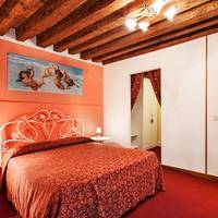 Economy Quadruple Room with Private Bathroom