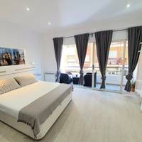 King Room with Shared Bathroom