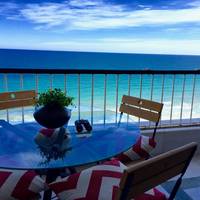 Apartment with Terrace and Sea View